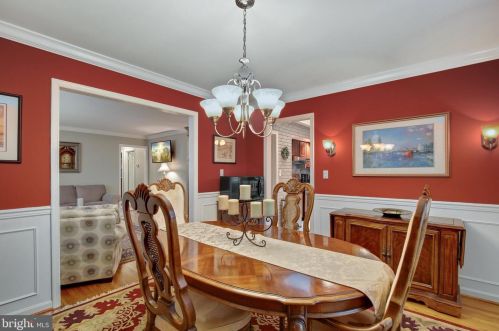 176 Berrywood Dr, Severna Park MD 21146-2033 exterior