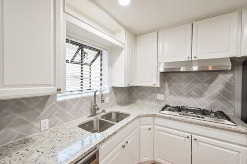 4313 Clayton Rd, Fort Worth TX  76116-8036 exterior