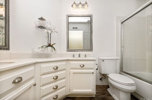 16 Chenile, Irvine CA  92614-7528 exterior