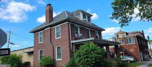 248 Emerald St, Harrisburg PA  17110-1837 exterior