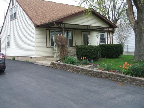 754 Heritage Rd, Valpo, IN 46385-9142