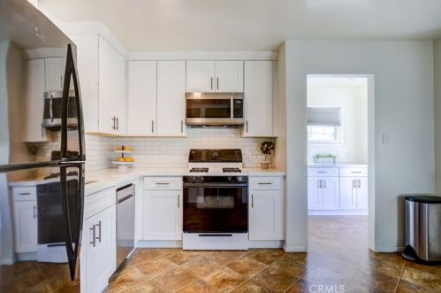 2062 Flower St, Santa Ana CA 92706-1928 exterior