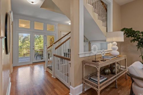 7438 Calder Ave, Sebastopol, CA 95472-4356