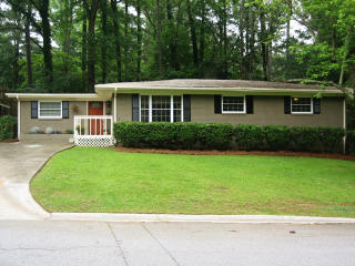 1359 Spruce Dr, Smyrna GA  30080-5629 exterior