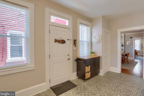 624 Pne St, Lancaster PA  17603-2824 exterior