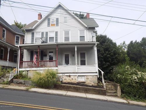 711 Market St, Bangor PA  18013-1703 exterior