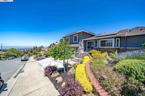 27084 Fielding Dr, Hayward, CA 94542-2444