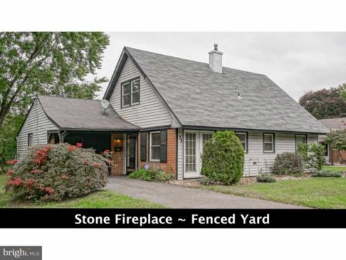33 Meadowlark Ln, Willingboro, NJ 08046-2107
