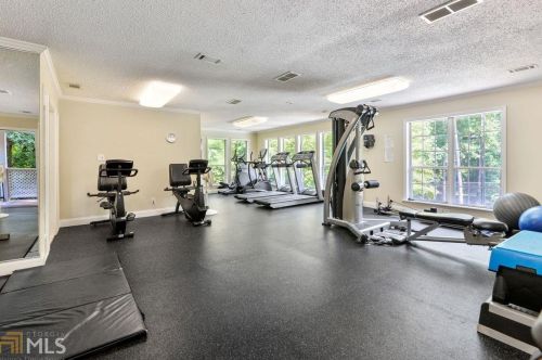 6818 Glenridge Dr, Atlanta GA  30350-2673 exterior