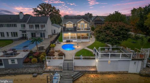 2008 Poplar Ridge Rd, Riviera Beach, MD 21122-3818