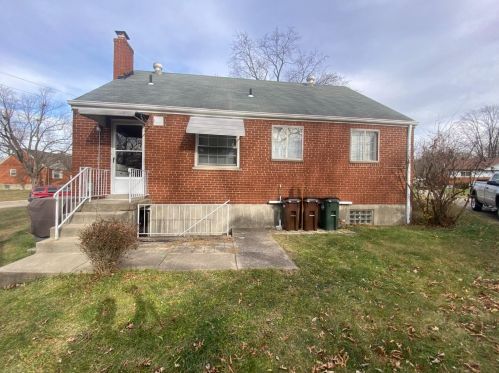 7103 Clovernoll Dr, Cincinnati OH  45231-5305 exterior