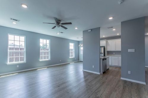 3231 Hillsdale St, Corsicana, TX 75110-5818
