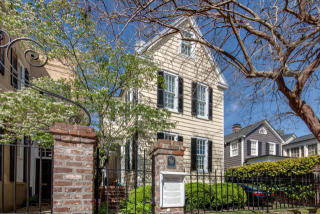 97 King St, Charleston, SC 29401-2509