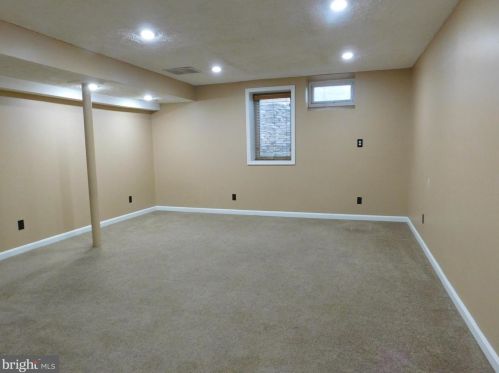 2502 Burgundy Dr, Fallston MD  21047-2112 exterior