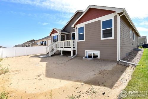 2672 Emerald St, Loveland CO 80537-2013 exterior