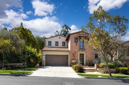 26 Canyon Ter, Irvine, CA 92603-0227