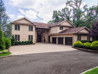 534 Openaki Rd, Parsippany, NJ 07834-9610