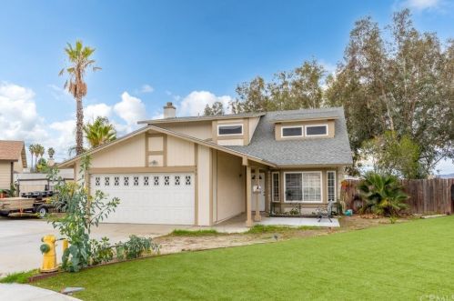 490 Cambridge Dr, San Jacinto, CA 92583-2666