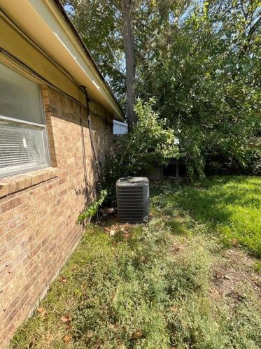 1430 Greencove Dr, Garland TX 75040-5938 exterior