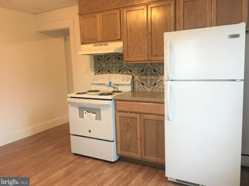 42 Lincoln Ave, Ephrata PA  17522-2714 exterior