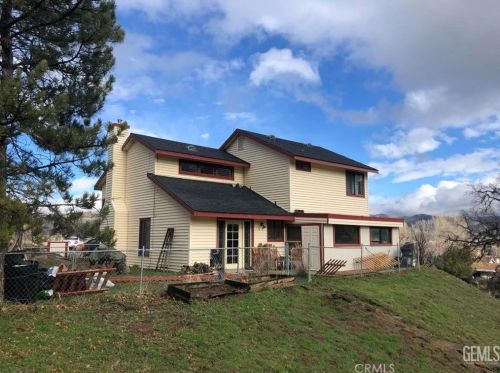 28340 Carry Back Ct, Tehachapi, CA 93561-5519