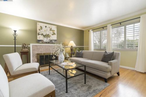 847 San Simeon Dr, Concord, CA 94518-2221