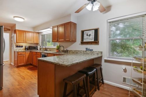 1381 Carolyn Dr, Atlanta GA  30329-3546 exterior