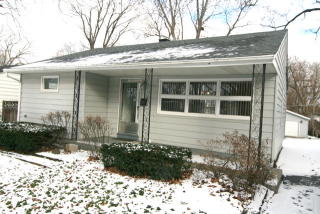 139 Prairie Ave, Long Grove, IL 60060