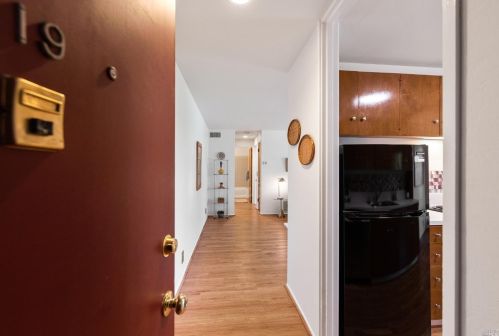 19 Forest Ln, San Rafael, CA 94903-3239