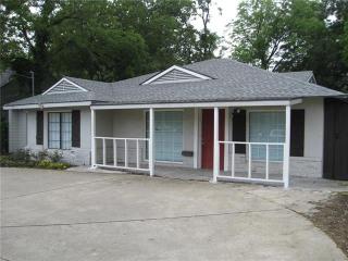 5307 Cedar Springs Rd, Dallas TX  75235-8539 exterior
