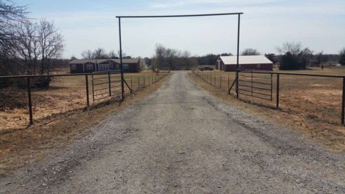 930 Ballpark Rd, Bray, OK 73055-9023