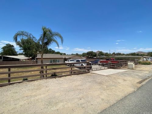 1365 1st St, Norco, CA 92860-2906