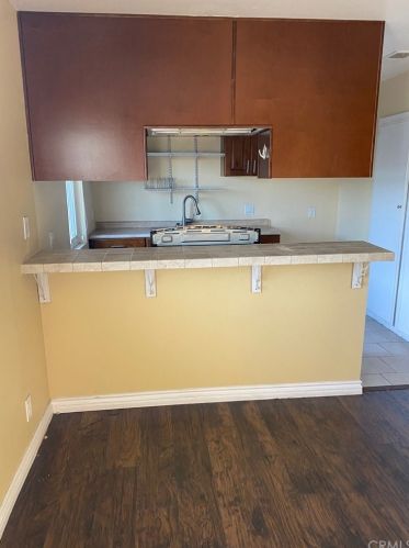 12924 Roselle Ave, Hawthorne CA  90250-5364 exterior