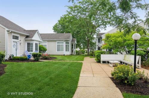 520 Hidden Creek Ln, North Aurora, IL 60542-1177