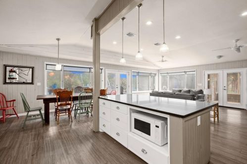 120 Erskine Fry, Seguin TX 78155 exterior