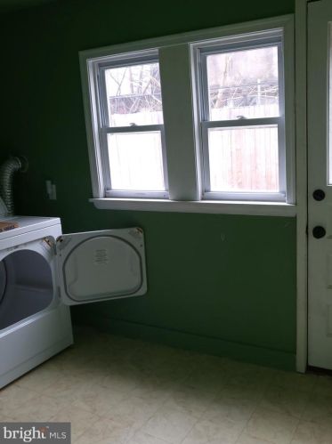 1940 23 St, Philadelphia PA 19145-2601 exterior