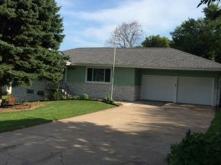 905 Childs Rd, Bellevue, NE 68147-2637