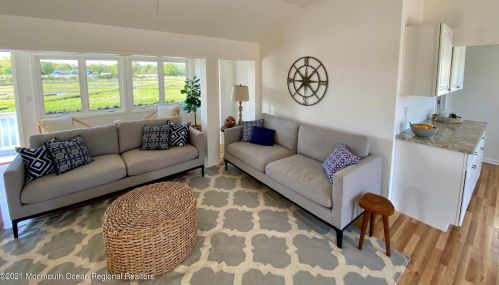 240 Bay Dr, Berkeley Township, NJ 08721-3119