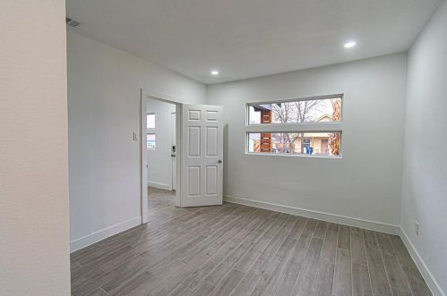 2735 Grafton Ave, Dallas TX  75211-5711 exterior