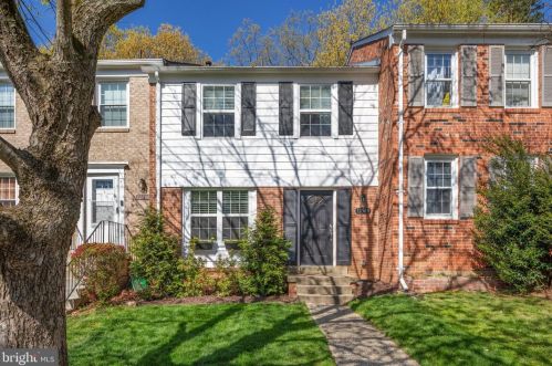 12588 Plymouth Ct, Woodbridge VA  22192-2321 exterior