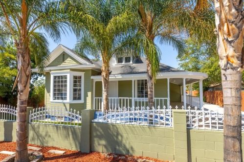 3057 Cridge St, Riverside, CA 92507-5520