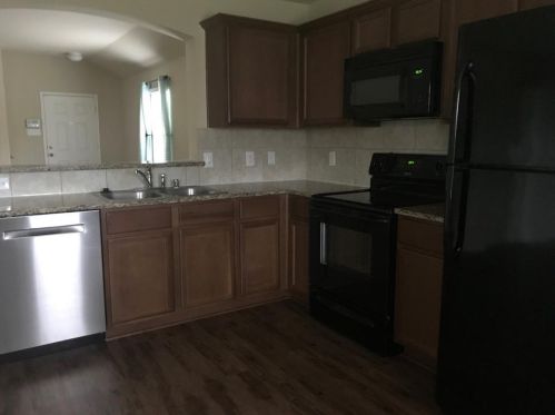 2133 Shady Glen Trl, Princeton TX  75407-2636 exterior