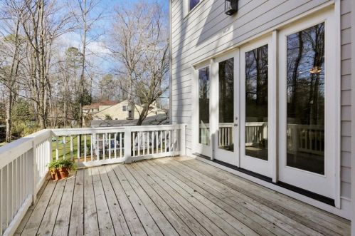 1505 Grant Dr, Atlanta GA  30319-3563 exterior