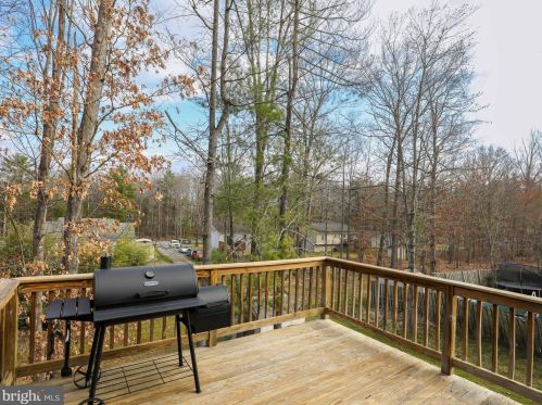 653 Warden Circle Rd, Wardensville WV  26851-8354 exterior