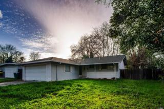 661 Mathews Ct, Vacaville, CA 95687-5829