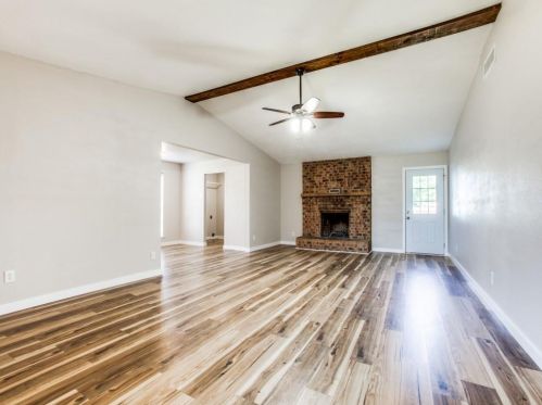 2137 Vlg Grn Dr, Garland TX 75044-7145 exterior