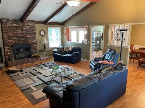 976 Kathryn Ct, Austell, GA 30168-6204