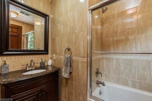 149 Reservoir Ave, Dover NJ  07869-1044 exterior