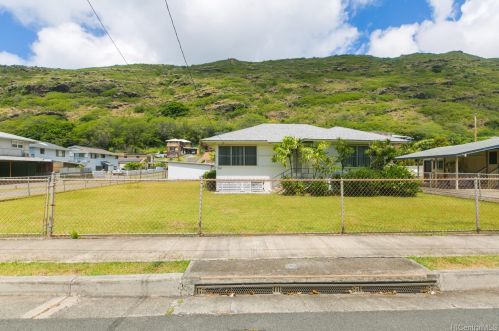 316 Elelupe Rd, Honolulu HI  96821-2211 exterior