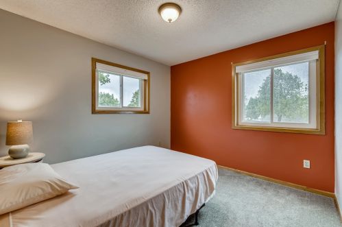 15947 Granada Ave, Saint Paul MN  55124-6319 exterior